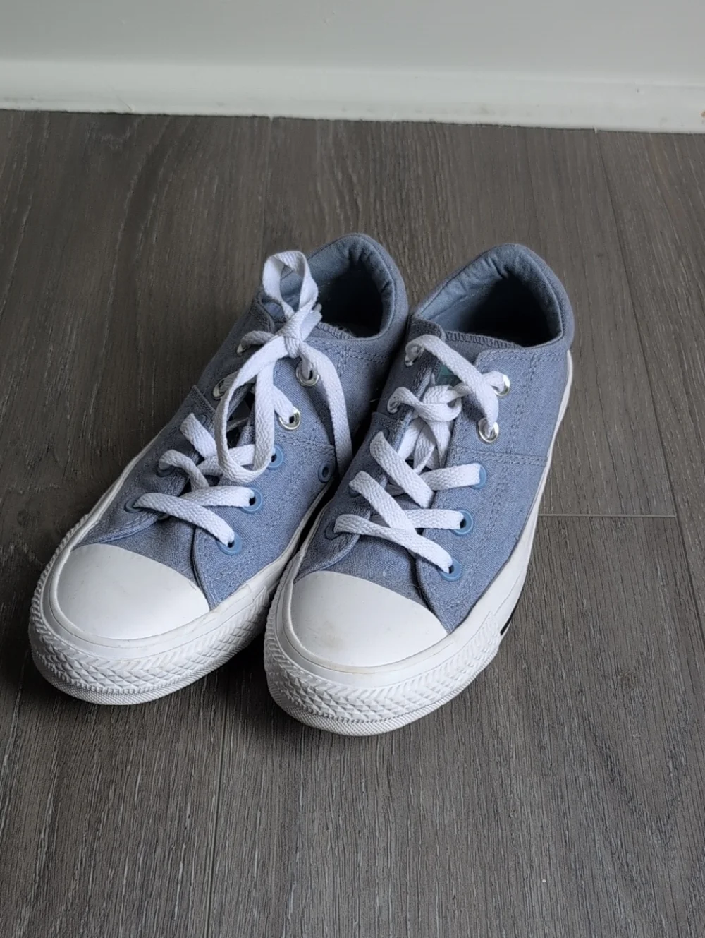 Blue Converse - Picture 1 of 7